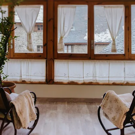 Valle De Tena カントリーハウス *