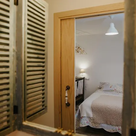 Valle De Tena Country house *