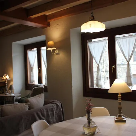 カントリーハウス Valle De Tena